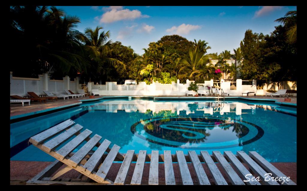 Sea Breeze Beach Resort Mahabalipuram Exterior foto